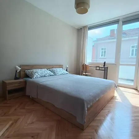 Aprilov *