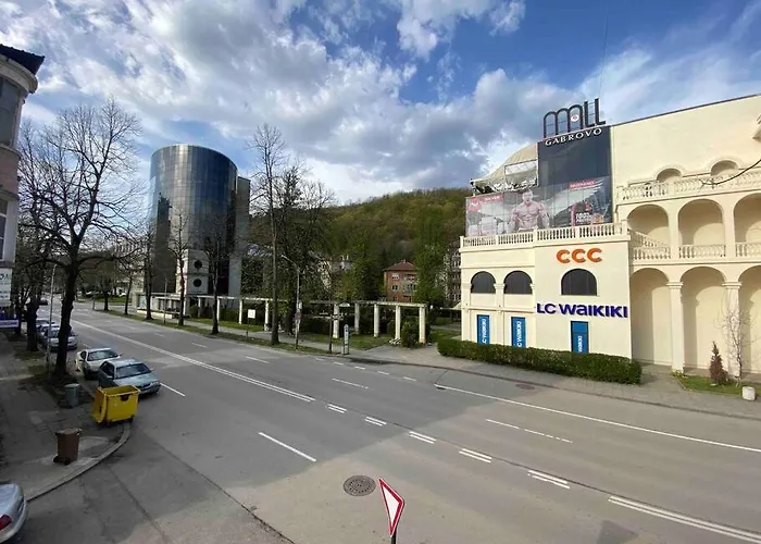 Aprilov Lejlighed Gabrovo